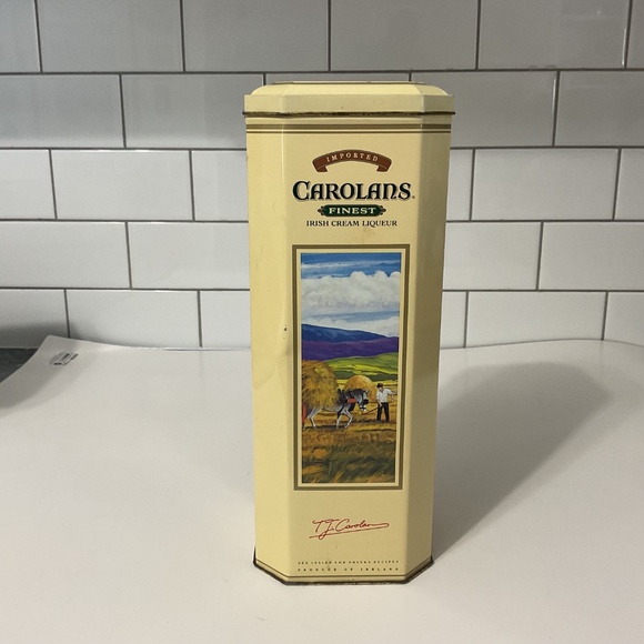 IMPORTED CAROLANS Finest Irish Cream Liqueur Empty Tin Box Container - Picture 5 of 9